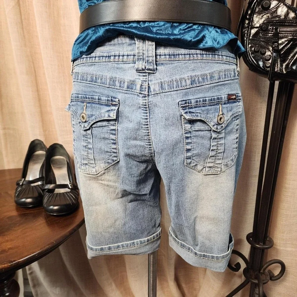 Angels Jeans Y2K Denim Bermuda Shorts 14 Light Wash Cuffed Jorts Flap Pockets
